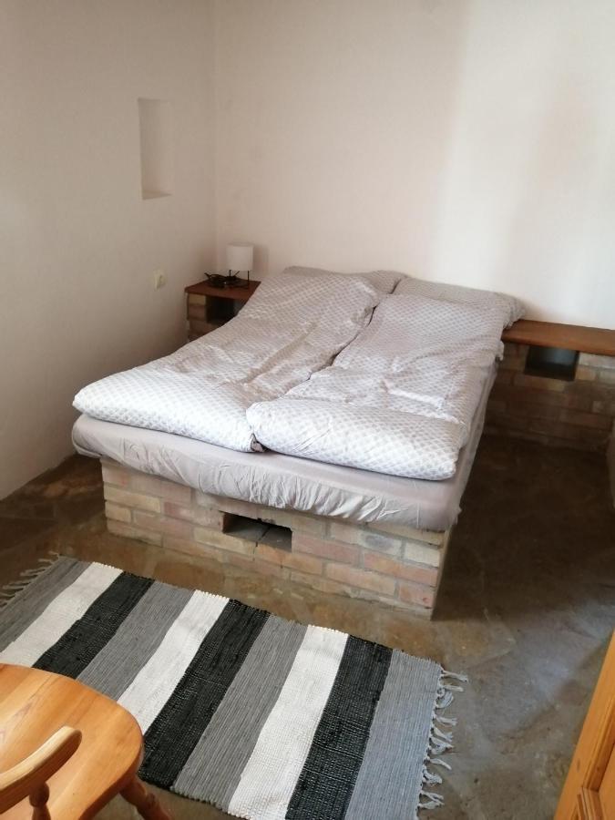 Lisztes Apartman Zamardi Ngoại thất bức ảnh