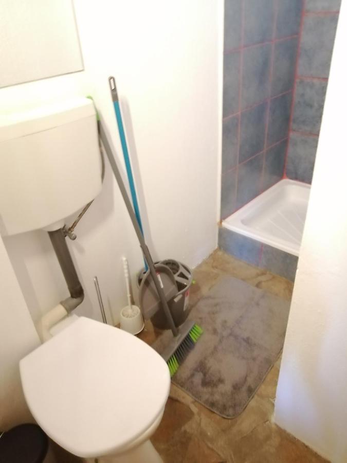 Lisztes Apartman Zamardi Ngoại thất bức ảnh